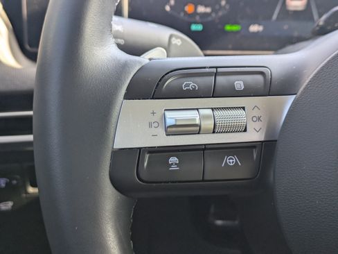 Certified 2025 Hyundai Tucson Limited image 30