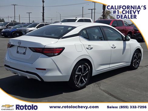 Used 2025 Nissan Sentra SV FWD image 7