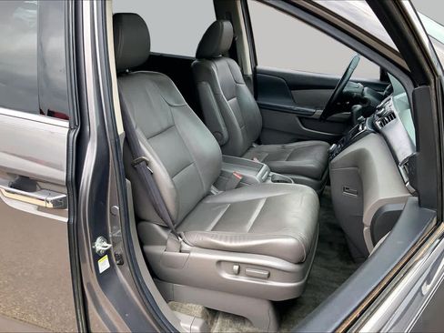 Used 2014 Honda Odyssey Touring Elite image 8