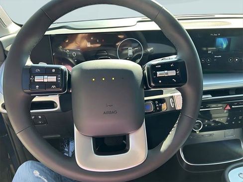 New 2026 Hyundai Ioniq 9 Limited image 13