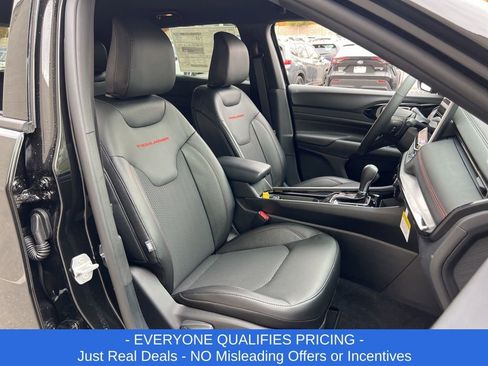 New 2026 Jeep Compass Trailhawk image 22