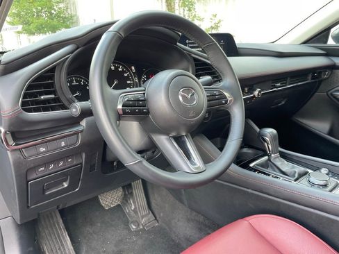 Used 2025 MAZDA MAZDA3 s image 9
