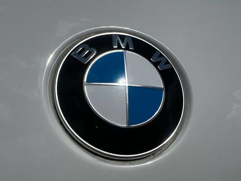 Used 2018 BMW X1 xDrive28i AWD/4WD image 12