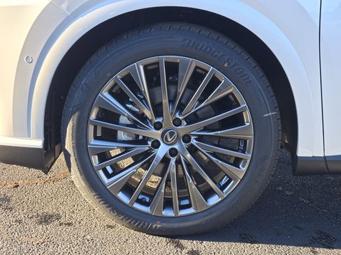 New 2026 Lexus RX 450h AWD w/ Convenience Package image 8