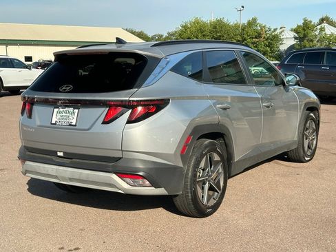 Used 2025 Hyundai Tucson SEL FWD image 6