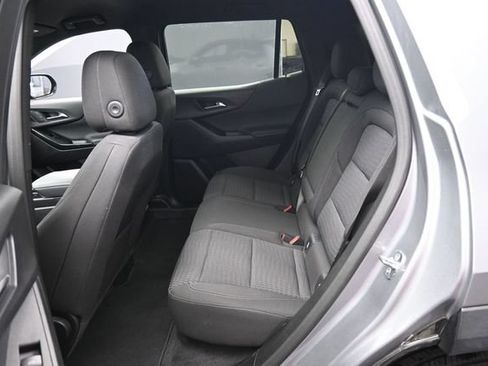 Used 2025 Chevrolet Equinox LT FWD image 13