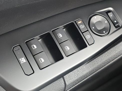 New 2026 Kia Sportage EX image 11