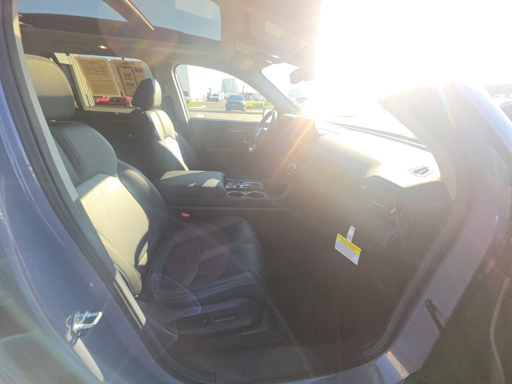Certified 2025 Honda Pilot Touring image 34