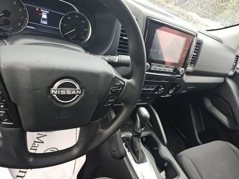 Used 2022 Nissan Frontier S image 6