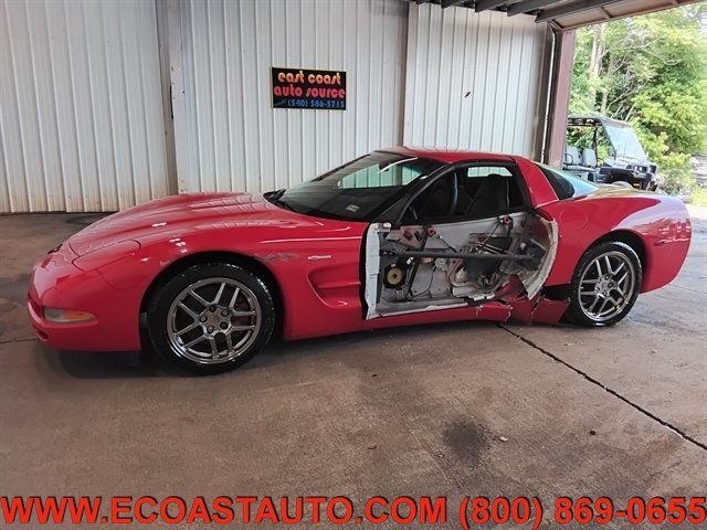 Used 1999 Chevrolet Corvette Coupe w/ Roof Pkg RWD image 2