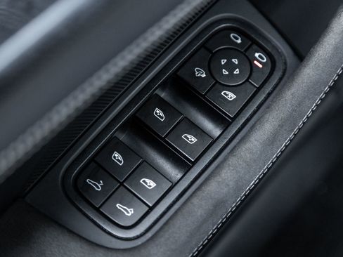 Certified 2023 Porsche Panamera GTS AWD/4WD image 19