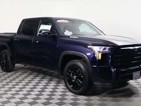 Used 2025 Toyota Tundra Limited image 3