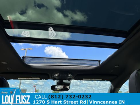 New 2026 Chrysler Pacifica Select image 13