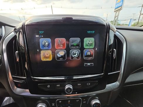 Used 2018 Chevrolet Traverse LT AWD/4WD image 15