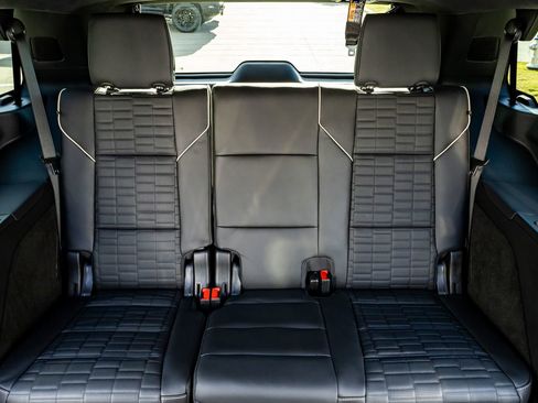 Used 2026 Cadillac Escalade Platinum Sport w/ LPO, Floor Liner Package image 34