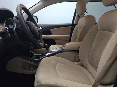Used 2018 Dodge Journey SE FWD image 17