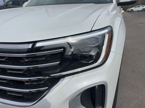 New 2026 Volkswagen Atlas SEL image 9