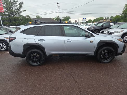 Used 2022 Subaru Outback Wilderness AWD/4WD image 2