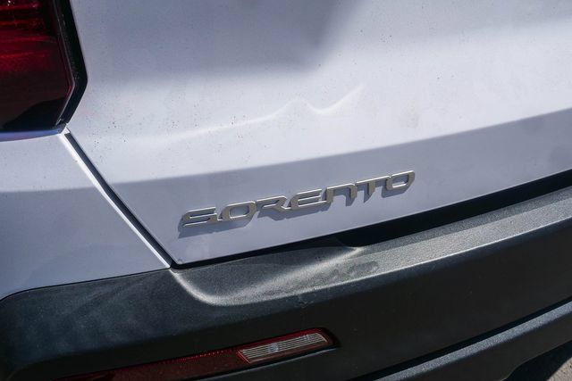 Certified 2023 Kia Sorento LX FWD image 14