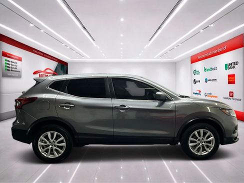 Used 2022 Nissan Rogue Sport S AWD/4WD image 9