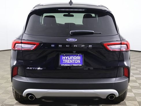 Used 2024 Ford Escape Active FWD image 11