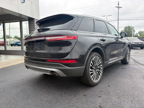 Used 2022 Lincoln Corsair Reserve w/ Equipment Group 201A AWD/4WD image 4