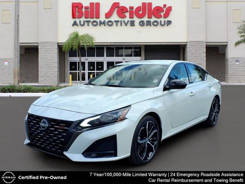 Certified 2023 Nissan Altima 2.5 SR image 1