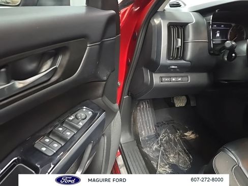 Used 2023 Nissan Pathfinder SL w/ Lighting Package (N92) AWD/4WD image 30