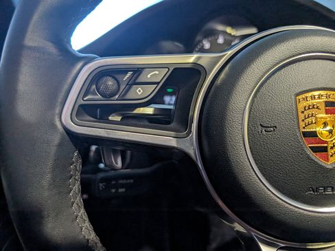 Used 2018 Porsche 911 Carrera 4S image 34