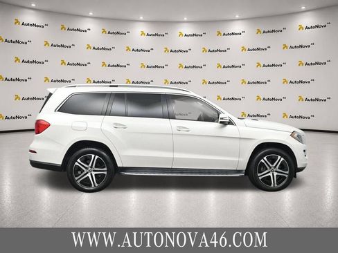Used 2016 Mercedes-Benz GL 450 4MATIC w/ Premium I Package image 10