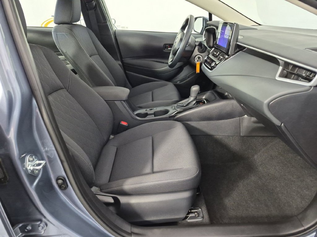 Used 2026 Toyota Corolla LE FWD image 36