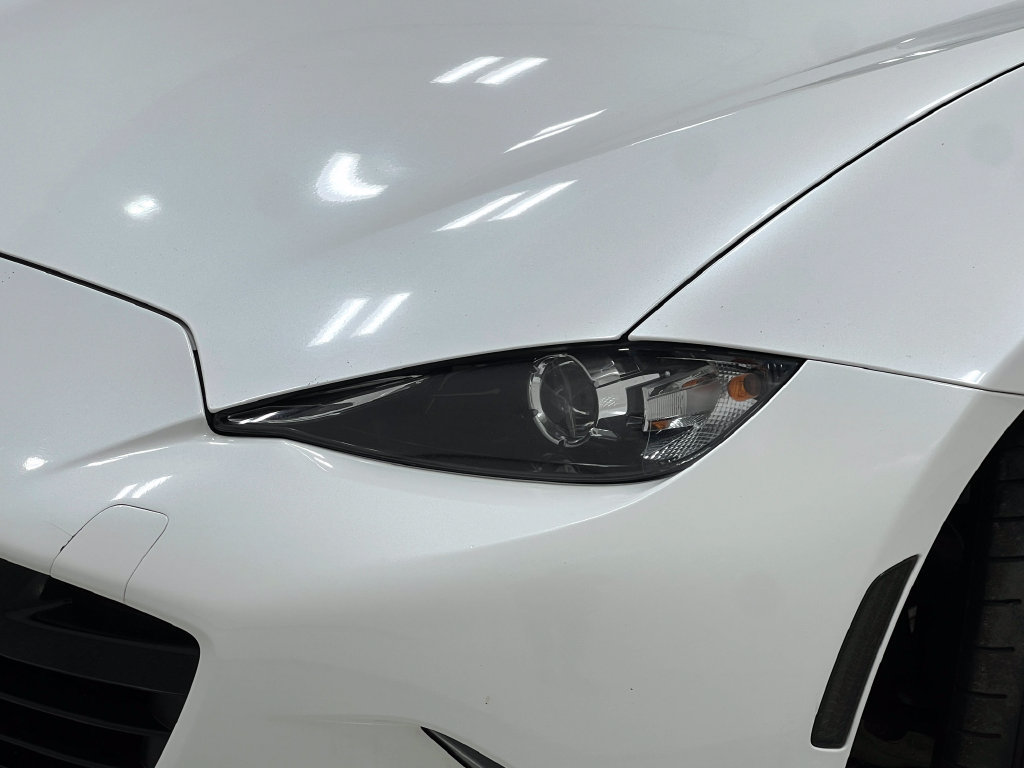 Used 2020 MAZDA MX-5 Miata RF Grand Touring RWD image 31