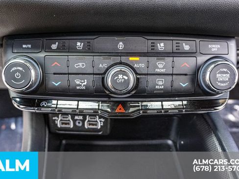 Used 2024 Dodge Durango GT RWD image 45