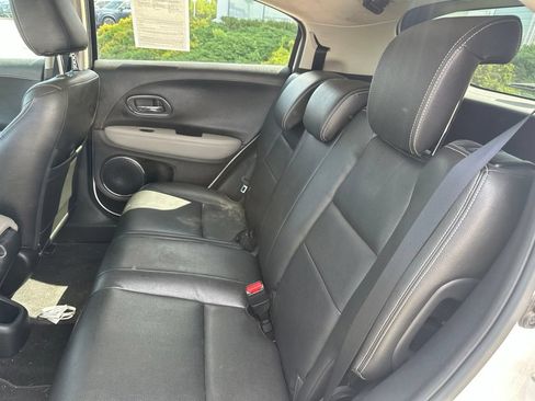 Used 2017 Honda HR-V EX image 23