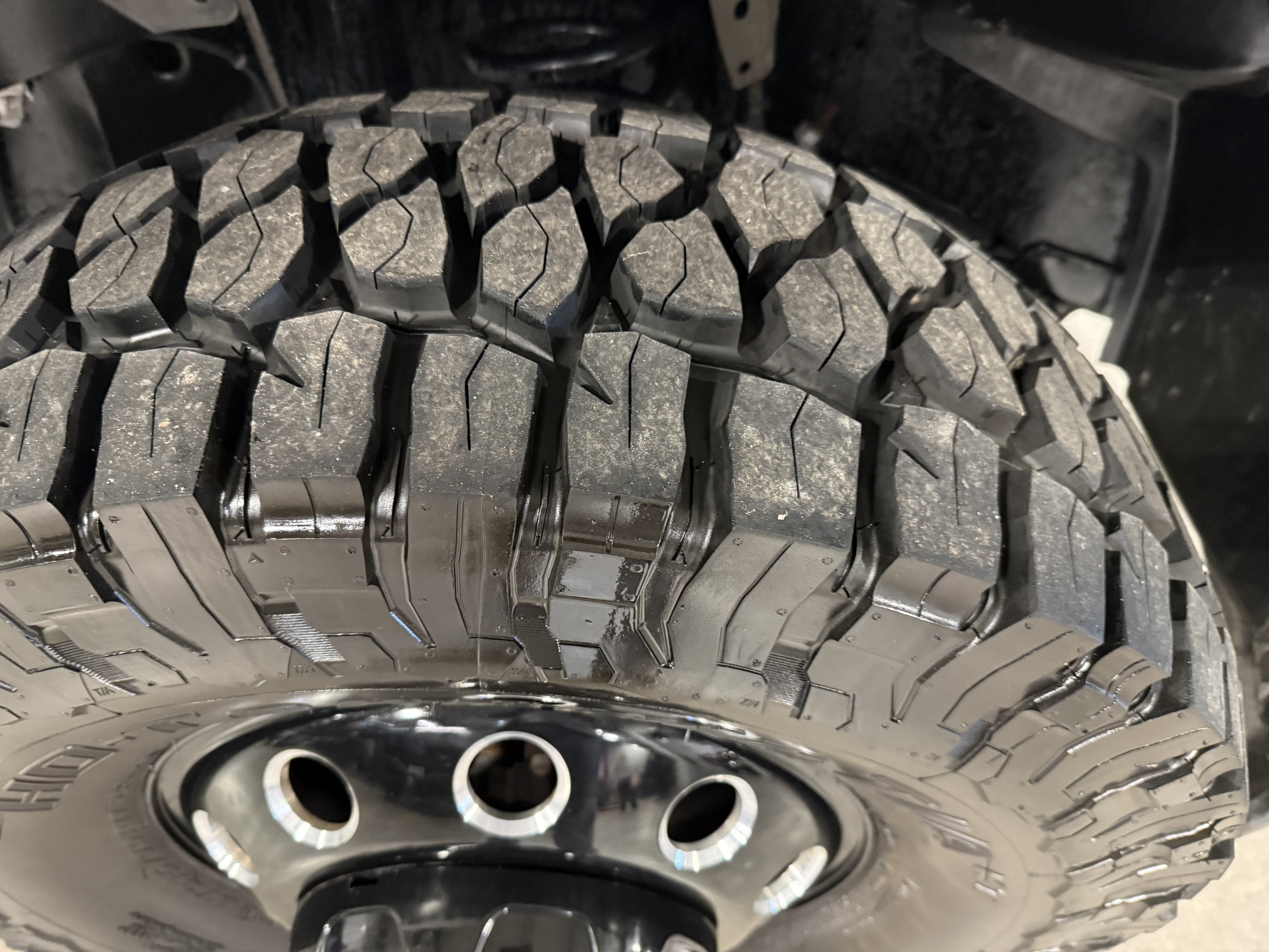 Used 2023 RAM 3500 Laramie AWD/4WD image 5