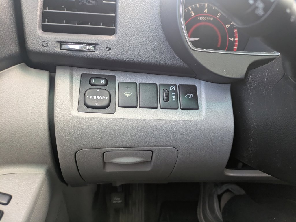 Used 2009 Toyota Highlander Limited AWD/4WD image 24