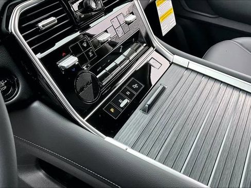 New 2026 Nissan Armada SV AWD/4WD image 8