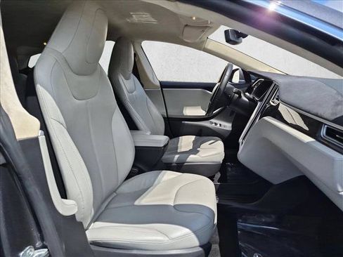 Used 2015 Tesla Model S 70 RWD image 21