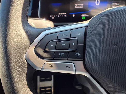 Used 2025 Volkswagen Jetta Sport image 14