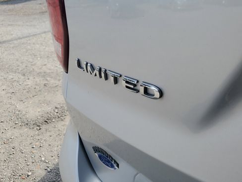 Used 2019 Ford Explorer Limited w/ Class III Trailer Tow Package image 9