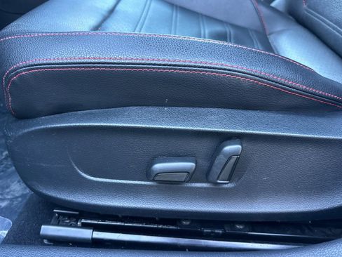 Used 2013 Volkswagen Jetta GLI image 14