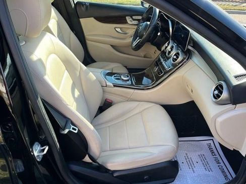 Used 2019 Mercedes-Benz C 300 Sedan image 21