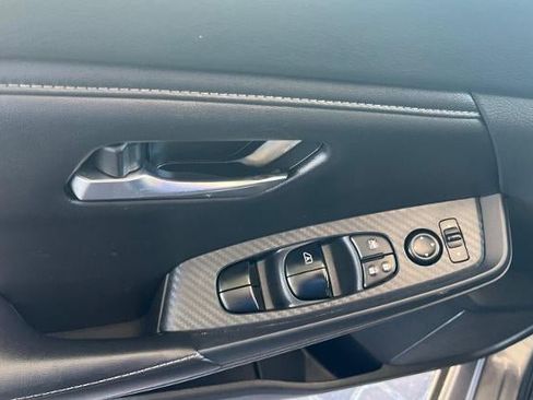 Used 2024 Nissan Sentra SV FWD image 15