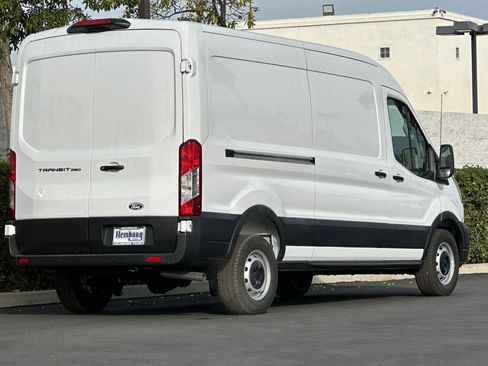 New 2026 Ford Transit 250 148 Medium Roof w/ Load Area Protection Package image 4
