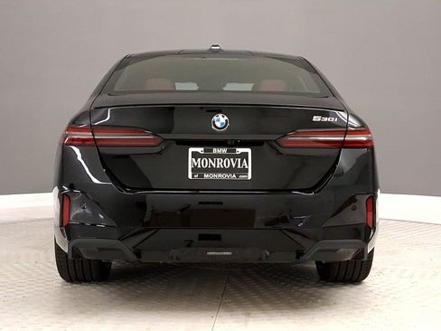 New 2026 BMW 530i w/ M Sport Package RWD image 8