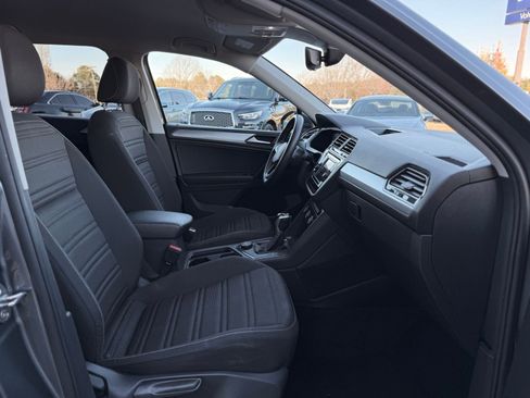 Used 2022 Volkswagen Tiguan S image 19