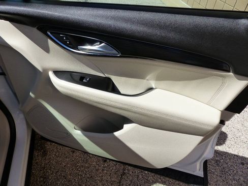 Used 2021 Buick Envision Essence FWD image 30