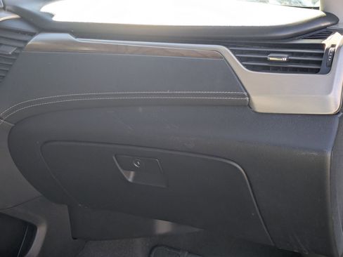 Used 2020 GMC Yukon XL Denali w/ Open Road Package image 22