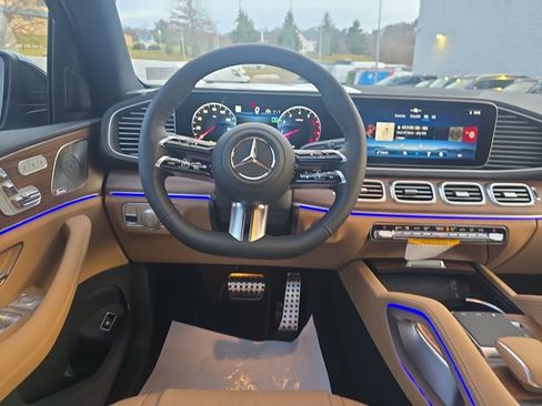 New 2026 Mercedes-Benz GLS 450 4MATIC image 13