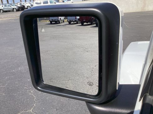 Used 2023 Jeep Gladiator Overland image 33